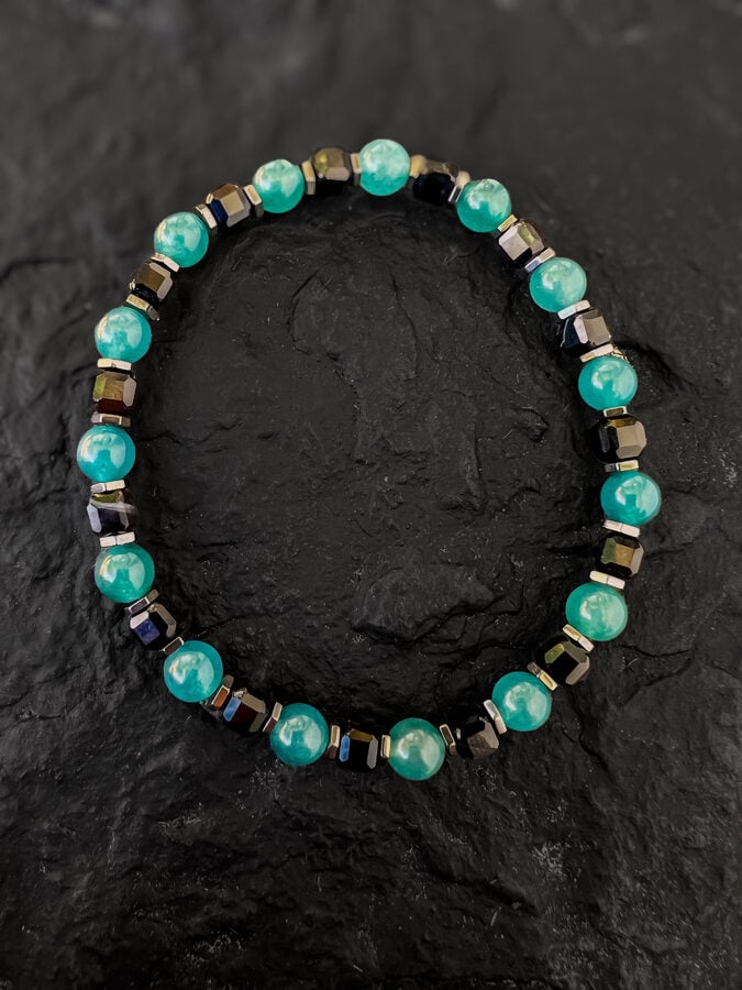 GJ-8 Guatemalan Blue Mountain Jade bracelet