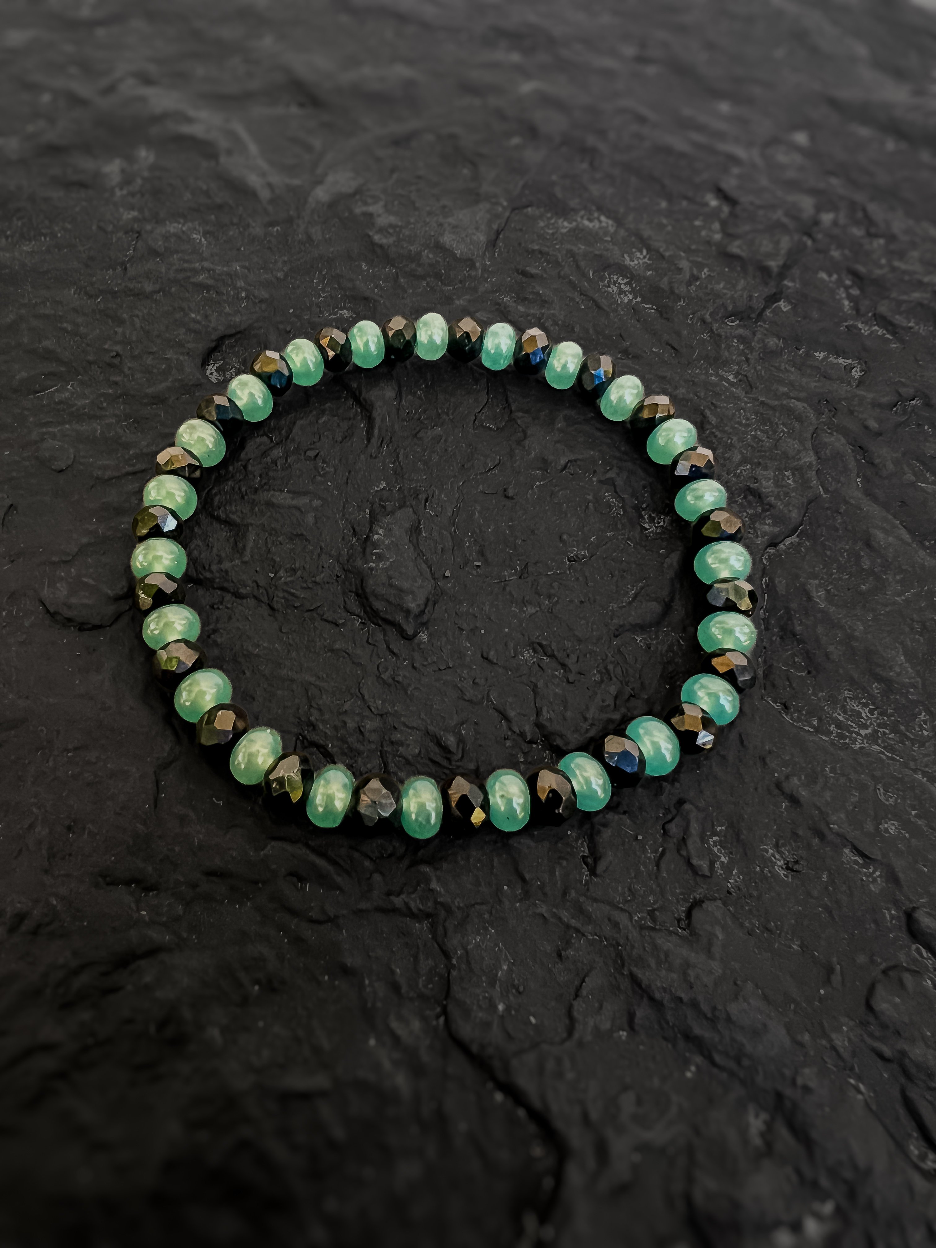 GJ-10 Guatemalan Blue Mountain Jade bracelet