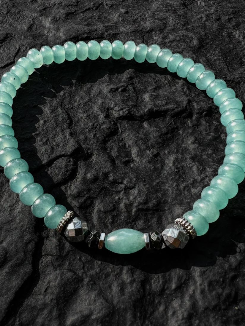 GJ-2 Guatemalan Blue Mountain Jade bracelet